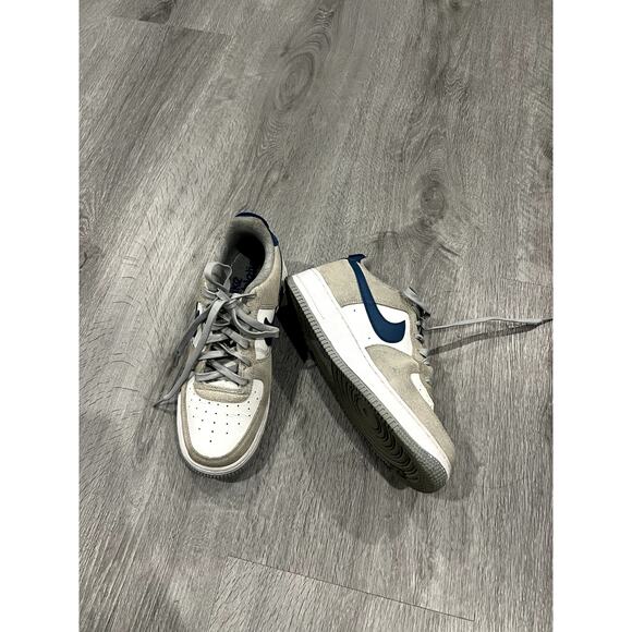 Nike Air Force 1 LV8 Casual Shoes - Picture 1 of 12